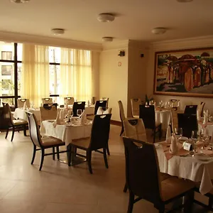 Caravan Hotel